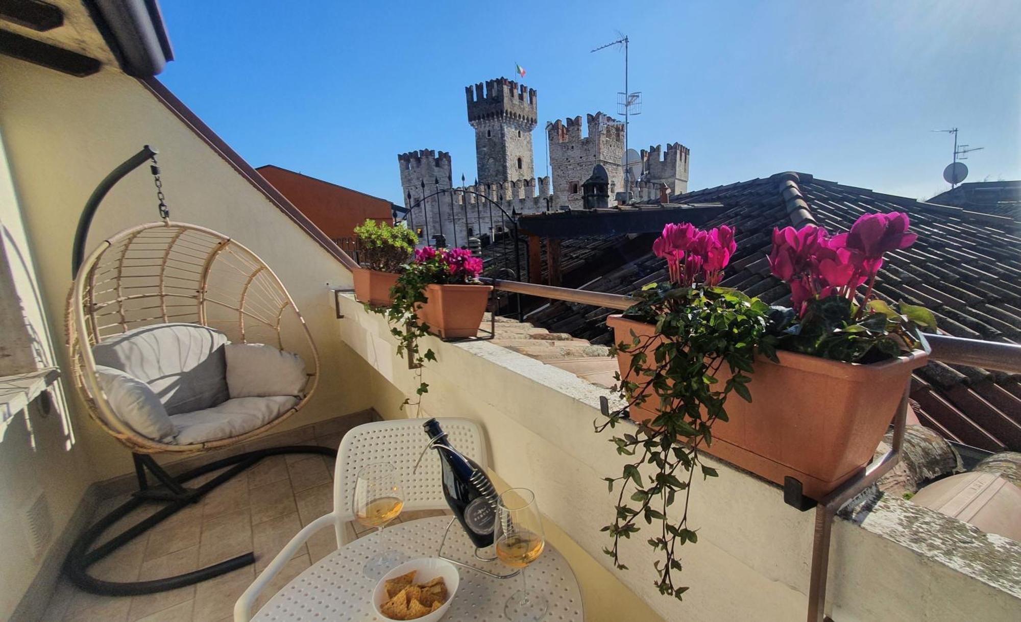 Apartmán Sirmione4U - Domus By The Castle Exteriér fotografie