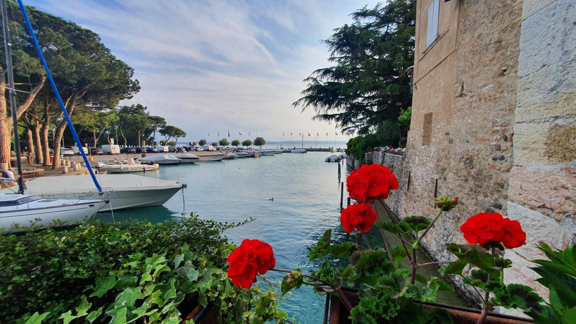 Apartmán Sirmione4U - Domus By The Castle Exteriér fotografie